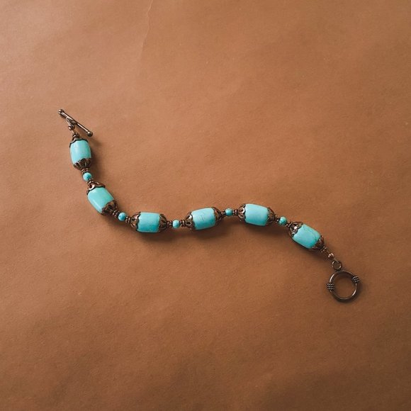Handmade Turquoise Howlite Gemstone Copper Beaded Southwest Style Boho Bracelet - Picture 4 of 9